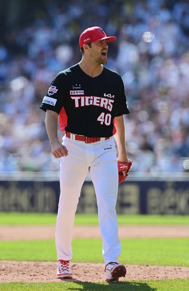 KIA는 한화와 더불어 10개 구단 중 가장 적은 6명의 선발투수를 활용한 팀이다. 선발진에 변수가 없었다는 뜻으로 풀이할 수 있다. KIA 에이스 제임스 네일. 스포츠동아 DB