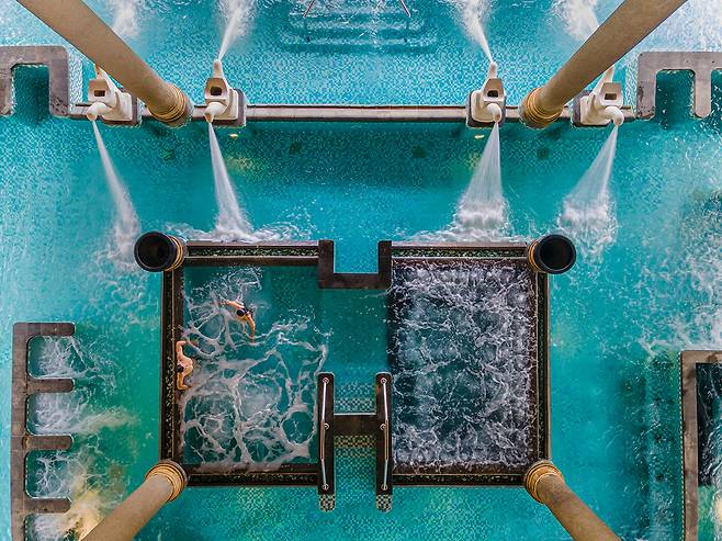 아야나 스파의 해수 테라피 수영장 ‘아쿠아토닉 풀’. 사진제공|팜투어