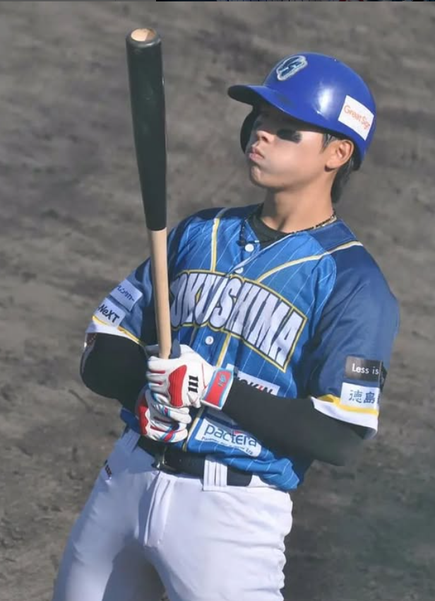 SSG 랜더스가 11일 일본프로야구(NPB) 웨스턴리그(2군)에 참가하고 있는 쿠후 하야테 벤처스 시즈오카의 야수 장현진을 영입했다고 발표했다. 사진 장현진 SNS