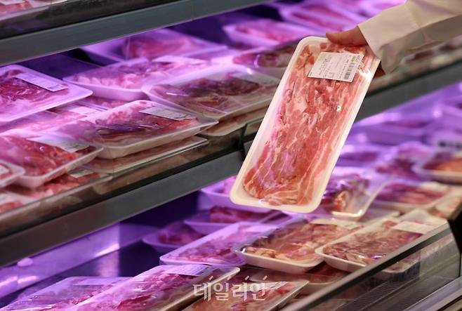 서울 시내의 한 대형마트에 진열된 돼지고기.ⓒ뉴시스