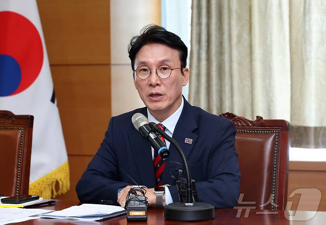 김민석 국무총리 후보자가 13일 서울 종로구 통의동 금융감독연수원에 마련된 청문회 준비단 사무실에서 열린 밥상물가 안정을 위한 경청 간담회에서 발언하고 있다.(공동취재) 2025.6.13/뉴스1 ⓒ News1 임세영 기자