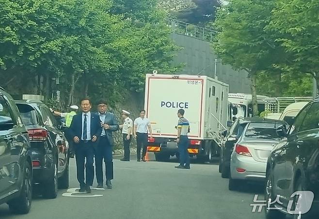 이 대통령 장남 결혼식에 참석하러 가는 정청래 더불어민주당 의원 2025.6.14/ 뉴스1 박혜연 기자