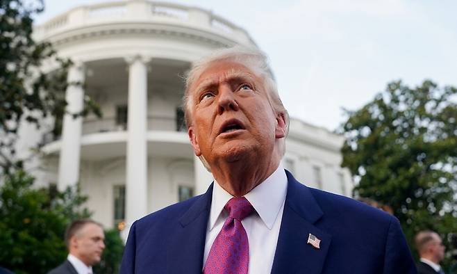 도널드 트럼프 미국 대통령이 12일(현지시각) 워싱턴 백악관에서 열린 행사에 참석한 모습. EPA 연합뉴스