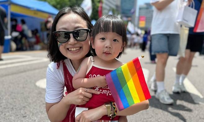 ‘2025 서울퀴어퍼레이드’ 참가자의 모습. 김효실 기자 trans@hani.co.kr