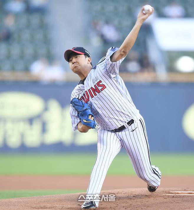 LG 선발투수 송승기가 투구에 임하고 있다. 잠실 | 최승섭기자 thunder@sportsseoul.com