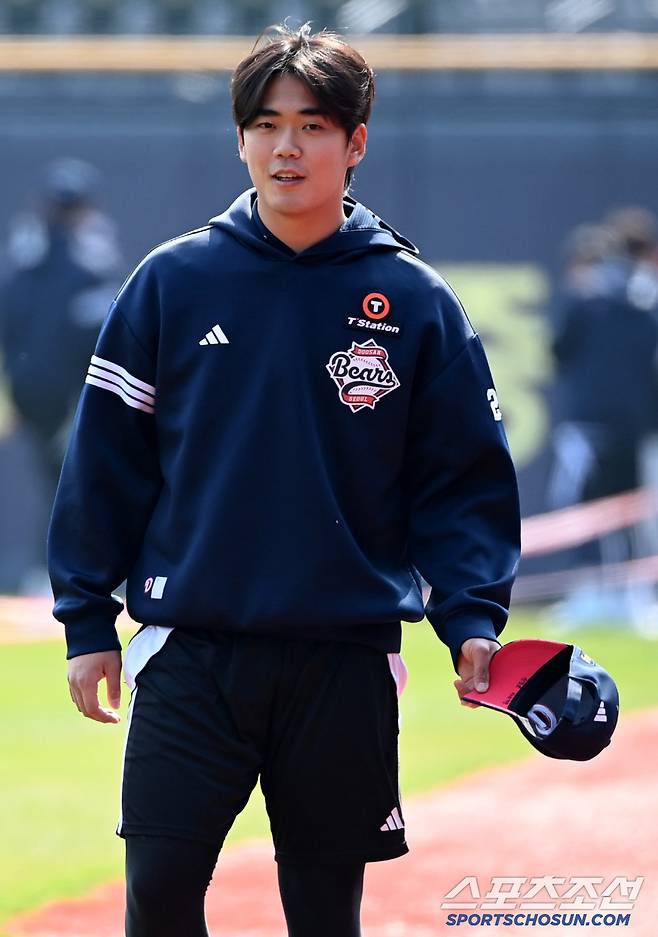 3일 잠실야구장에서 열린 키움과 두산의 경기, 두산 이병헌이 발걸음을 옮기고 있다. 잠실=허상욱 기자 wook@sportschosun.com/2025.04.03/