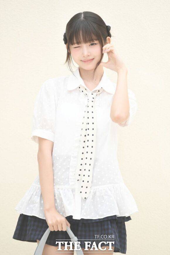 그룹 아이브(IVE) 레이가 JTBC 예능 프로그램 '집 나가면 개호강'으로 시청자들과 만나고 있다. /더팩트 DB