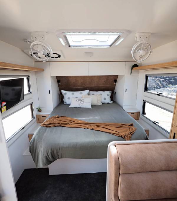 출처 : 캐러밴월드