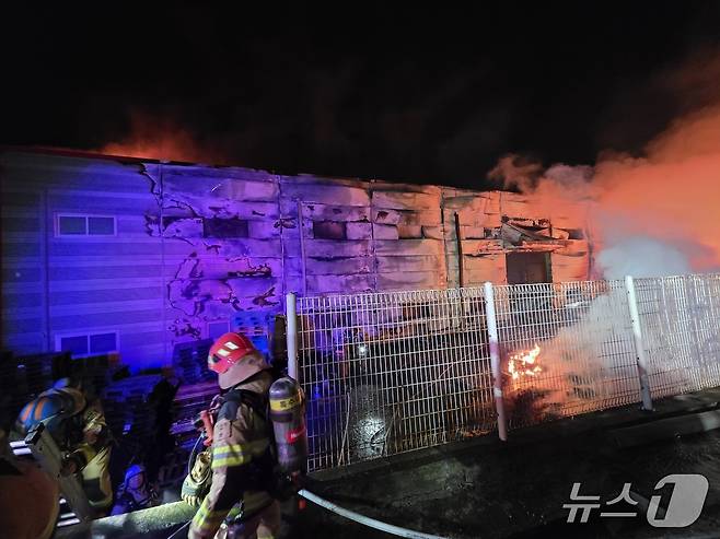 화재 현장. (경기도소방재난본부 제공. 재판매 및 DB 금지) 2025.6.16/뉴스1