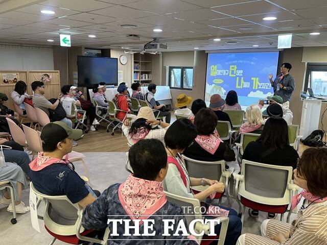 사회적관계망지원사업 특별프로그램 나들이 '일단나가'(중장년)./서울시