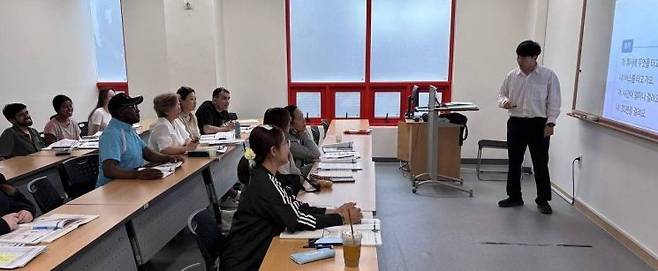 한국어교실 자료사진. 광주시 제공