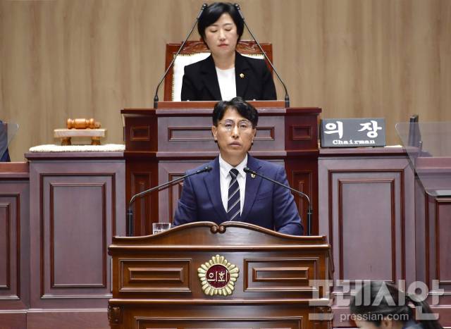 ▲박필순 광주시의원이 16일 시의회 본회의에서 긴급 현안질문을 하고 있다.2025.6.16ⓒ광주광역시의회