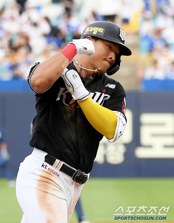 3대 600kg 괴력의 근육맨에게 라팍도 좁았다.