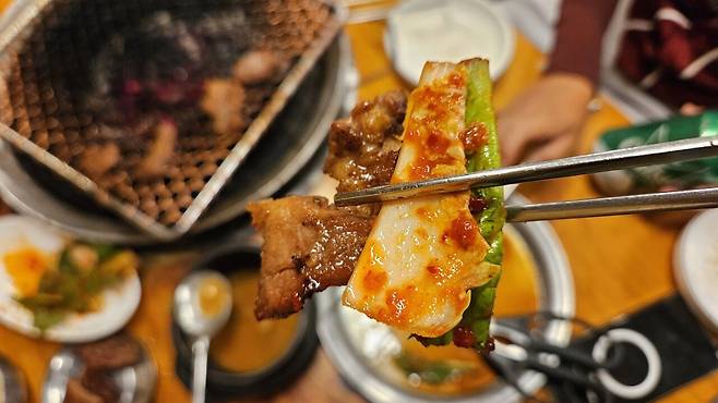 20250616_200503.jpg 저녁 아들 야구팀원들 회식 돼지갈비