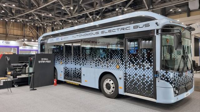 ▲ 우진산전 자율주행 전기버스/우진산전 제공.