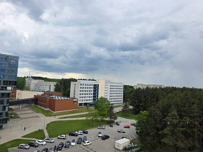 리투아니아 빌뉴스에 위치한 선라이즈 파크 인근의 대학들과 연구기관들. (사진=이지은 기자)