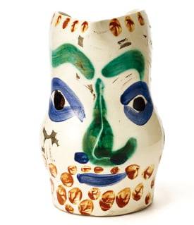 피카소 ‘점이 있는 얼굴’