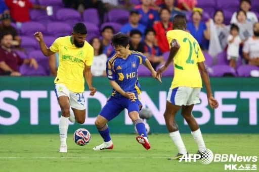 엄원상은 측면에서 분전했다. 사진(美 올랜도)=ⓒAFPBBNews = News1