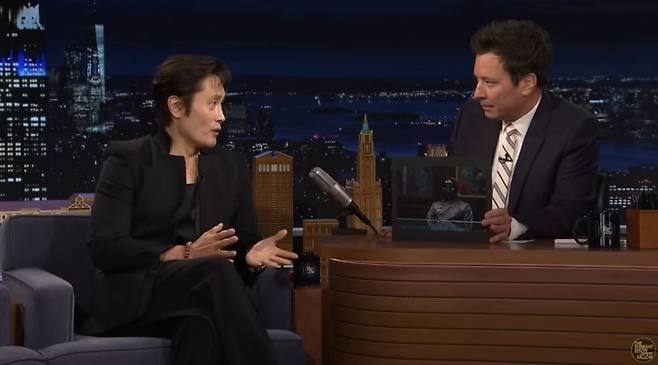 이병헌이 미국 유명 토크 프로그램 '지미 팰런쇼'에 단독 출연해 입담을 뽐냈다. /사진=유튜브 갈무리