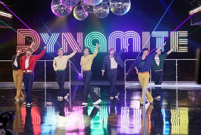 방탄소년단 (BTS)