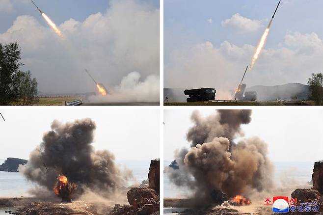 북한이 유도 기능을 적용한 240㎜ 방사포(다연장로켓포)의 성능을 검증하는 시험사격을 추가로 공개했다. ⓒ조선중앙통신·연합뉴스