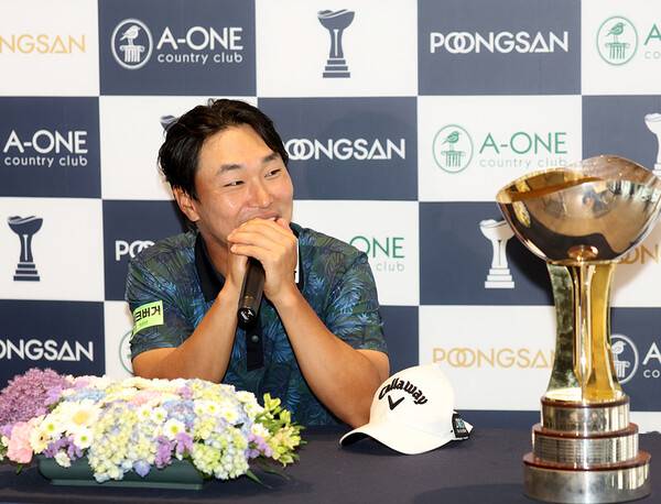 2025년 한국프로골프(KPGA) 투어 제68회 KPGA 선수권대회 with 에이원CC에 출전하는 전가람 프로. 사진은 2024년 우승 인터뷰 때 모습이다. 사진제공=KPGA