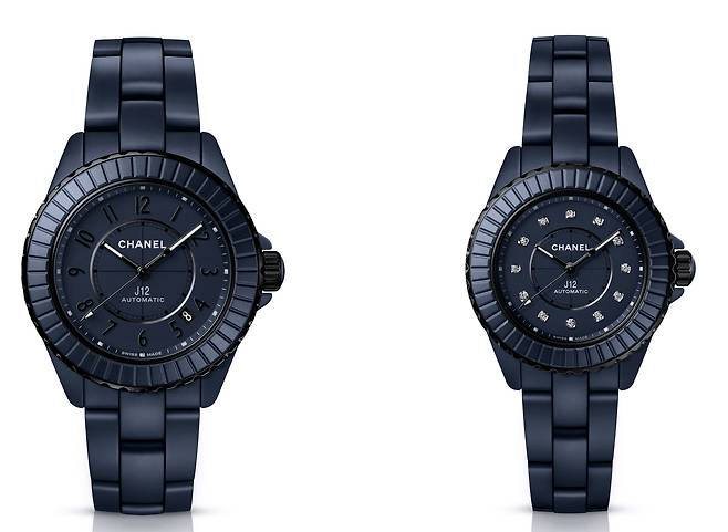 J12 블루 칼리버 12.1 38mm 워치(왼쪽)와 J12 블루 칼리버 12.2 33mm 워치. 사진 샤넬 워치