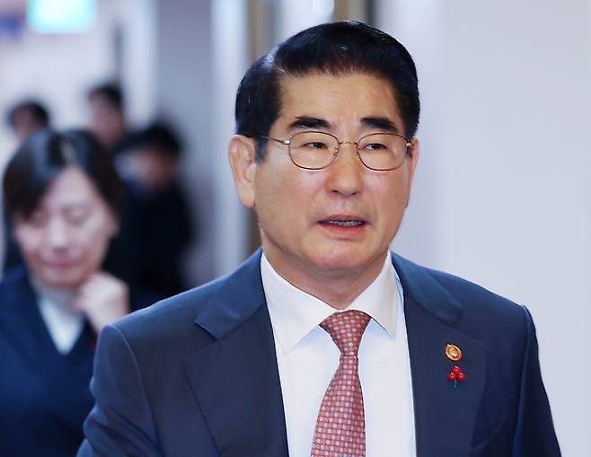 김용현 전 국방부 장관이 지난해 12월3일 오전 정부서울청사에서 열린 국무회의에 참석하고 있다. 연합뉴스