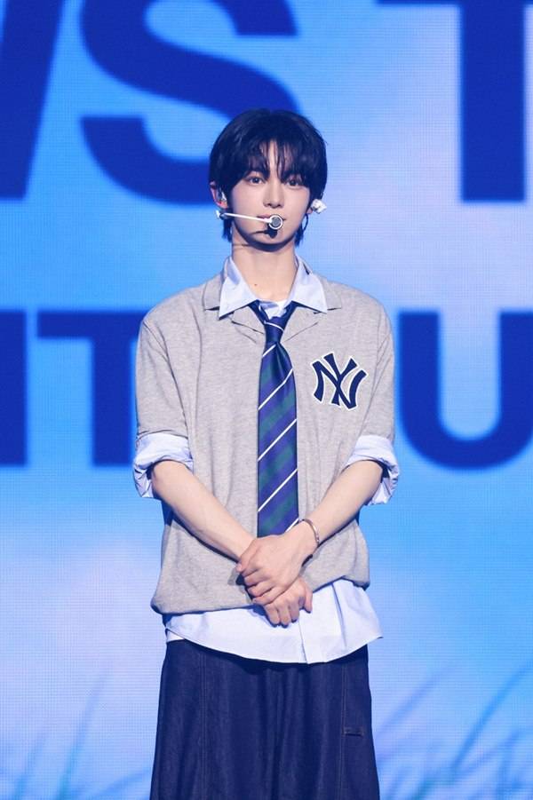 그룹 투어스 한진 ⓒ플레디스