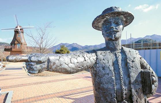 전남 강진군에 있는 하멜기념관. 중앙포토