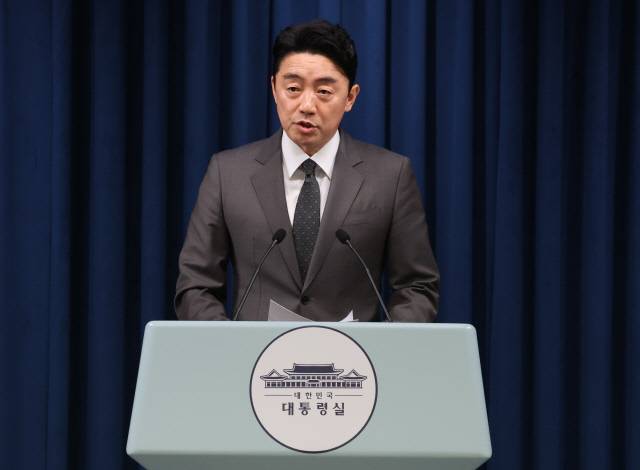 강훈식 대통령 비서실장이 23일 용산 대통령실에서 장관 후보자 지명 관련 브리핑을 하고 있다. 연합뉴스.