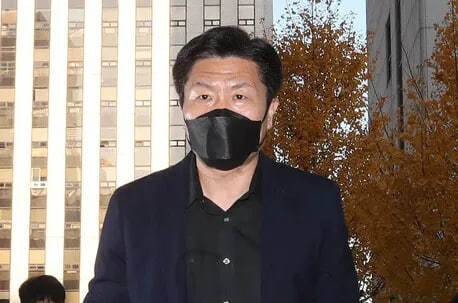 이임재 전 용산경찰서장이 지난 2022년 12월 21일 오전 서울 마포구 이태원참사특수본에 참사 관련 조사를 받기 위해 출석하고 있다. 신소영 기자 viator@hani.co.kr