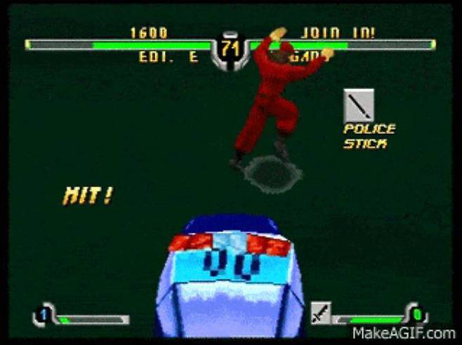 시장을 경찰차로 밀어버리는 경찰 에디. E.. 대단하다?