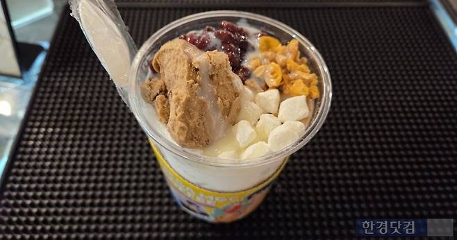 메가커피에서 지난 4월 출시한 '팥빙 젤라또 파르페'./사진=박수림 기자