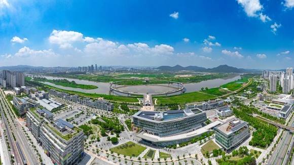 앞으로 세종에서는 생산관리지역에 음식점과 숙박시설 등의 설치가 가능해진다. 세종시 전경. 서울신문 DB