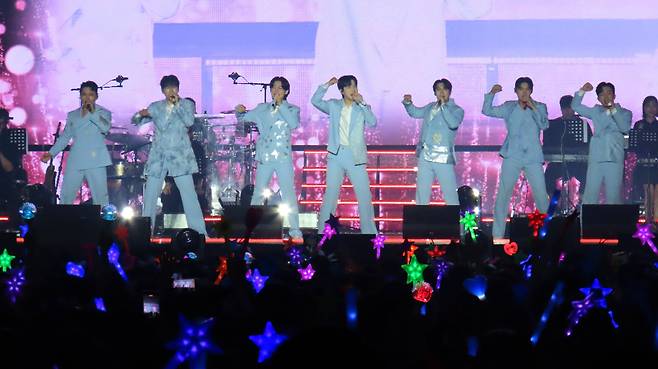 미스터트롯3 톱 7 전국 투어 창원 콘서트. /밝은 누리