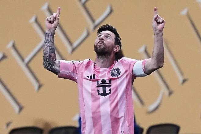 미국 프로축구 메이저리그사커(MLS) 인터 마이애미의 리오넬 메시, 포르투(포르투갈)와의 2025 국제축구연맹(FIFA) 클럽월드컵 조별리그 A조 2차전 중 프리킥 결승골 기록.뉴시스