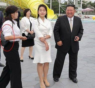 김정은 북한 국무위원장, 김주애, 리설주(앞줄 오른쪽부터) /평양 조선중앙통신, 연합뉴스