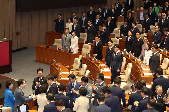 이재명 대통령이 26일 서울 여의도 국회 본회의에서 2025년도 제2회 추가경정예산안에 대한 시정연설을 위해 회의장에 입장하고 있다. / 사진=뉴스1