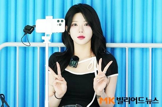 SOOP 인기 스트리머 박틸다가 최근 강원도 양구 청춘체육관에서 열린 ‘2025 대한당구연맹회장배 전국3쿠션당구대회’을 찾아 시청자들에게 대회장 분위기 등을 생생하게 전달했다.