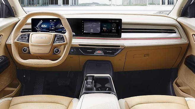 KGM 액티언 실내