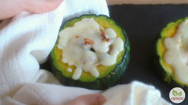 오븐에서 구워낸 모습