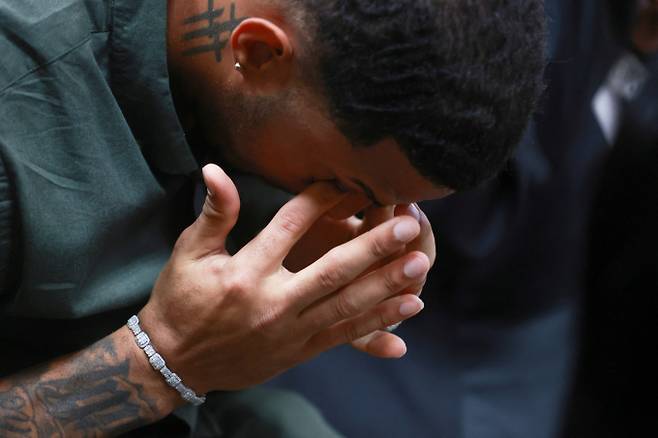 미성년자를 대상으로 성범죄를 저지른 완더 프랑코가 재판에서 유죄 판결을 받았다. 사진은 27일(한국시각) 도미니카공화국 법정에서 유죄를 선고받은 프랑코의 모습. /사진=로이터