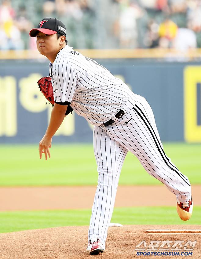 28일 잠실구장에서 열린 LG 트윈스와 KIA 타이거즈의 경기. LG 송승기가 역투하고 있다. 잠실=박재만 기자 pjm@sportschosun.com/2025.06.28/