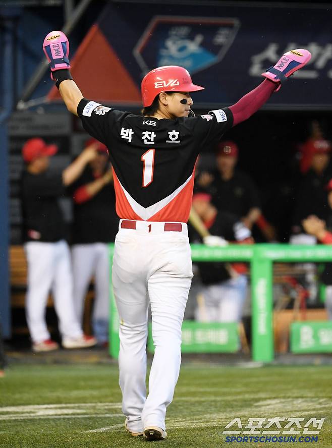 28일 잠실구장에서 열린 LG 트윈스와 KIA 타이거즈의 경기. KIA 박찬호가 역전 득점을 올리고 있다. 잠실=박재만 기자 pjm@sportschosun.com/2025.06.28/