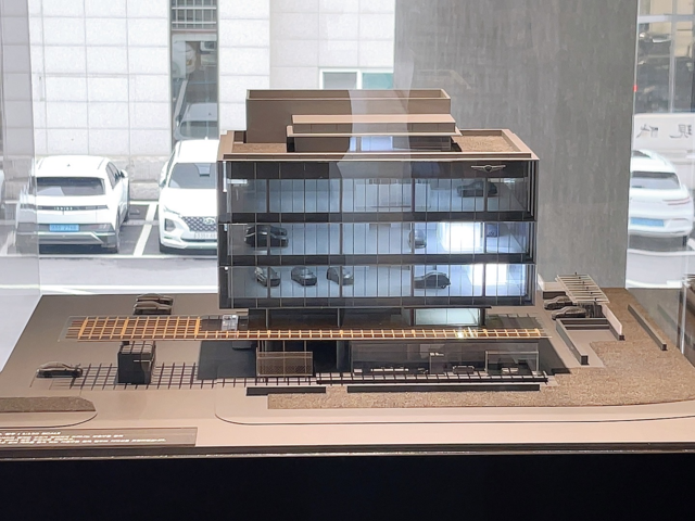 제네시스 청주 2층에 전시된 ‘제네시스 청주’ 디오라마. 장우진 기자