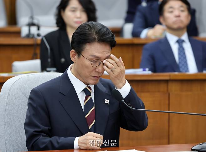 김민석 국무총리 후보자가 6월 25일 국회에서 열린 인사청문회에서 무거운 표정을 짓고 있다. 박민규 선임기자