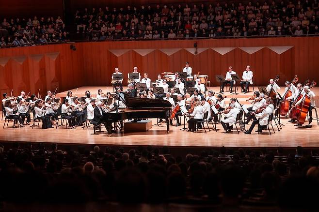 뉴욕필과 피아니스트 크리스티안 지메르만 (c) Chris Lee