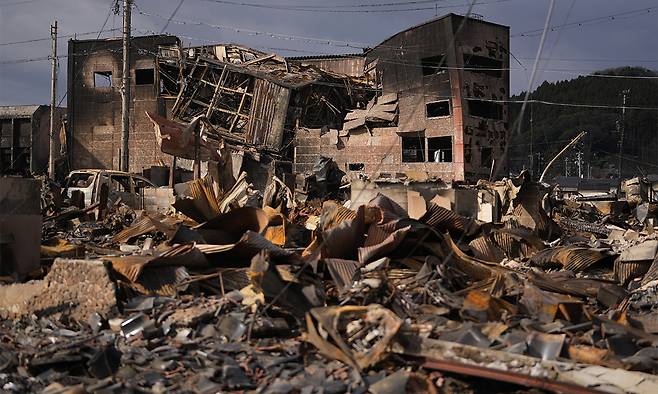 지난 2024년 1월 일본 혼슈 중부 이시카와현 노토반도에서 발생한 지진 피해 모습. AP연합뉴스