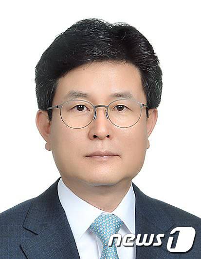 대통령비서실 산하 부속실장에 내정된 강의구 전 검찰총장 비서관. (대통령직인수위원회 제공)/뉴스1